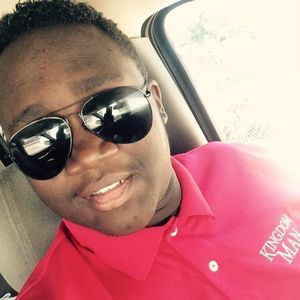 Meet your Posher, Dominic